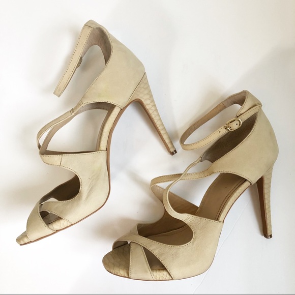 Vince Camuto Shoes - VINCE CAMUTO Womens Beige Criss Cross Heels 10